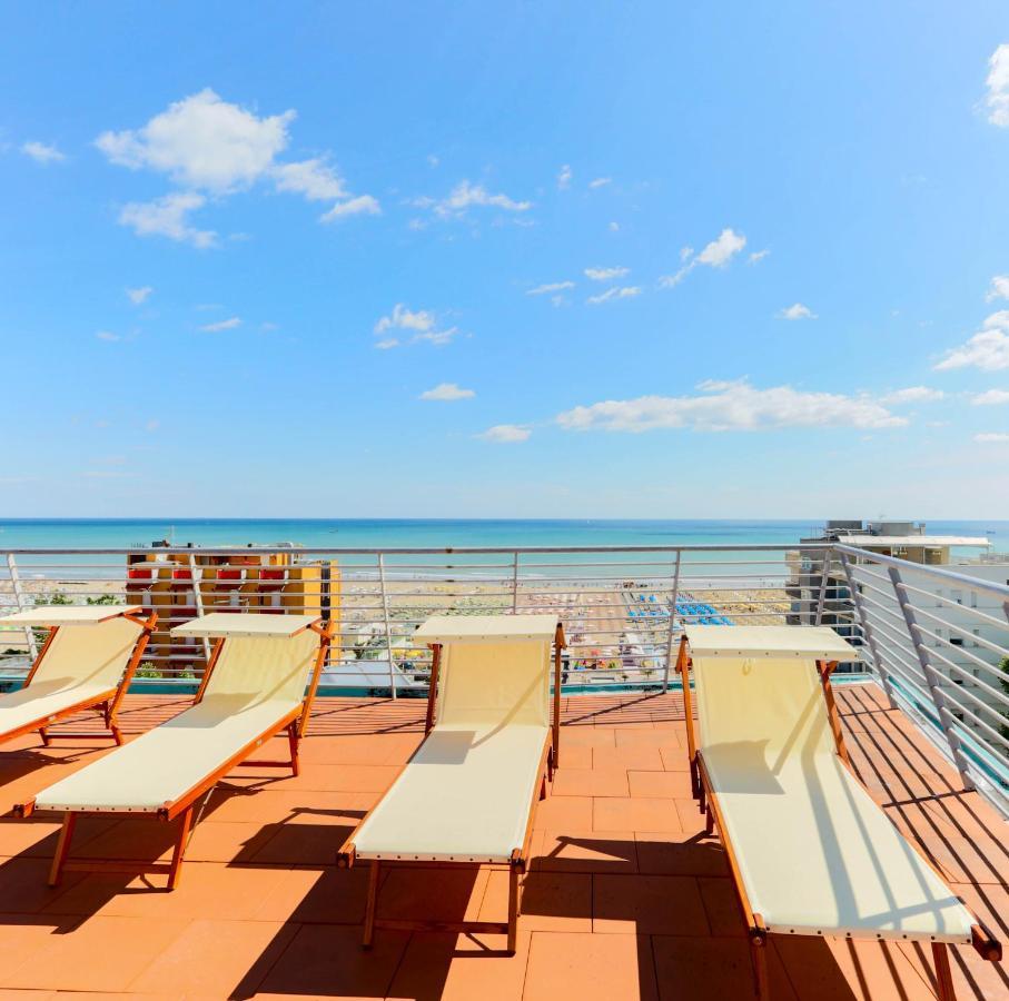 Hotel Ali D'Oro Ріміні Екстер'єр фото